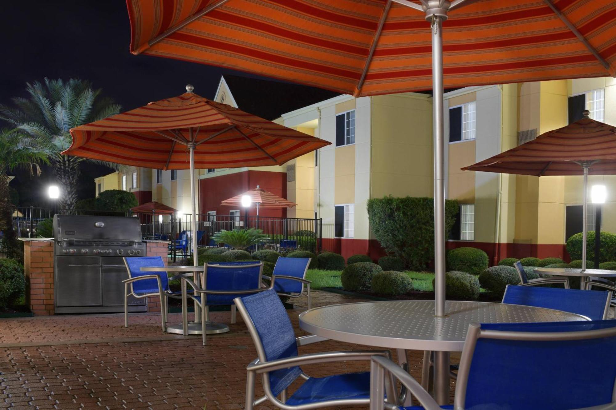 Towneplace Suites By Marriott Lake Jackson Clute Zewnętrze zdjęcie