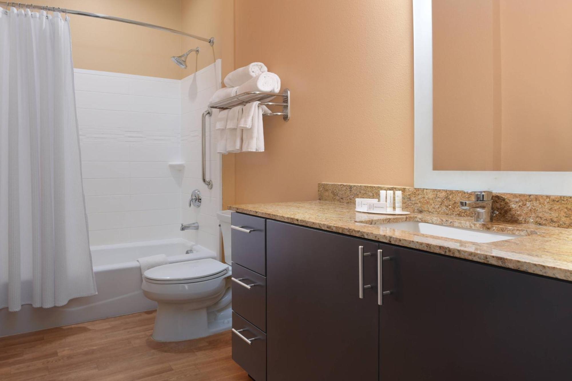 Towneplace Suites By Marriott Lake Jackson Clute Zewnętrze zdjęcie